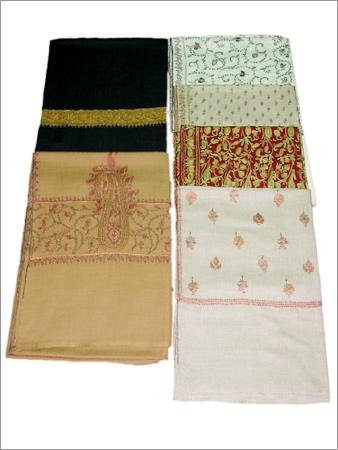 SHAWLS & STOLES