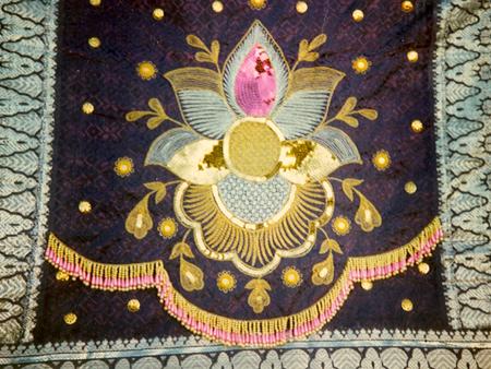 SEQUENCE BEADED HANGING DESIGN - Textile, Beads 10x10 cm, Purple | Elegant Design, Beaded Accents, Intricate Detail