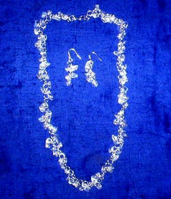 Crystal Stone Chips Necklace