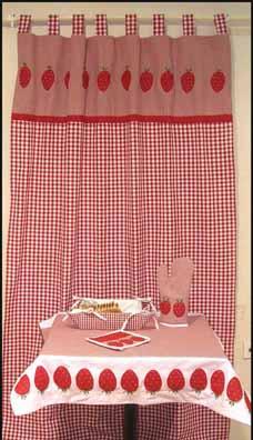EMBROIDERED TABLE LINEN