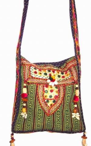 FASHION BAGS WITH SHELL TASSELS