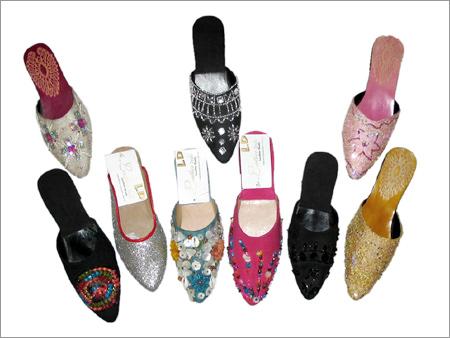 Leather Chappals & Slippers