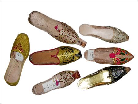 Leather Chappals & Slippers