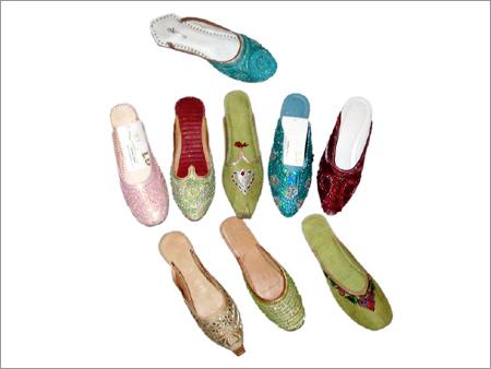 Leather Chappals & Slippers