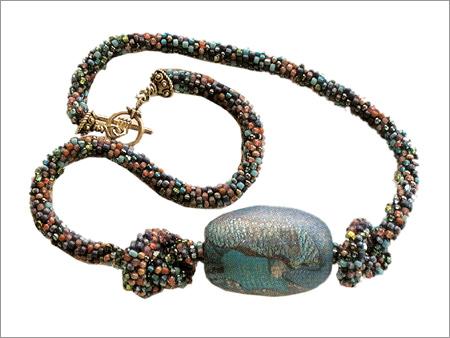 Ladies Fashion Necklace