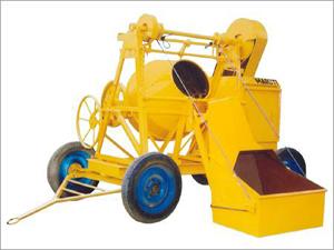 Concrete Mixture with Hopper