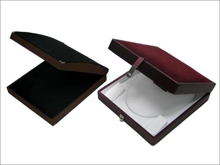 Necklace Boxes