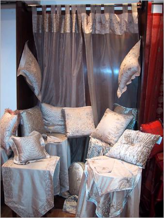 Curtains, Pillows & Table Cloth (Spiral-&-Beige-Gold)