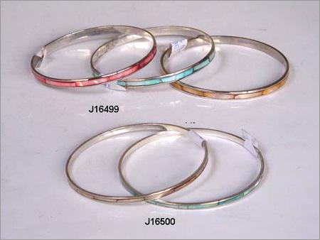 Bangles - Metal Alloy, 60-80 mm Diameter, Gold Color | Comfortable Fit, Durable Material, Elegant Look, Stylish Accessory, Versatile Design