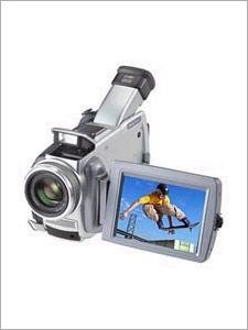 VIDEO CAMERA