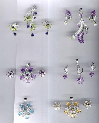 Pendants & Earrings
