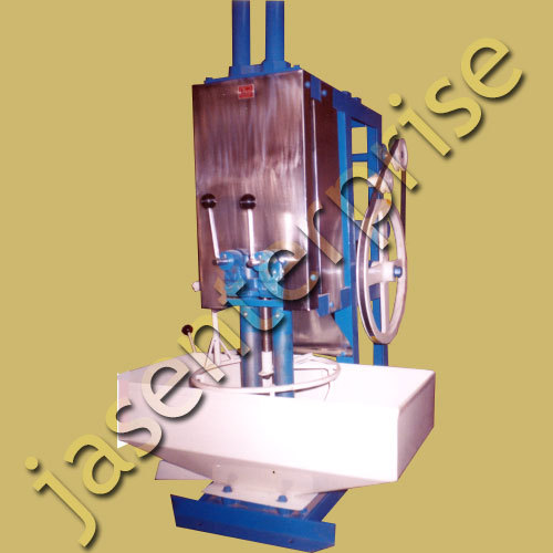 Chilli Pounding Machine Capacity: 30-35 Kg/Hr