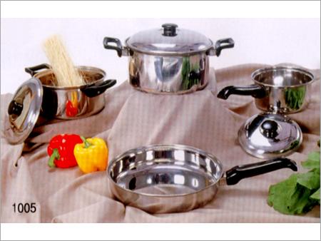 7 Pcs Cookware Set