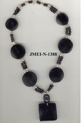 Necklace-