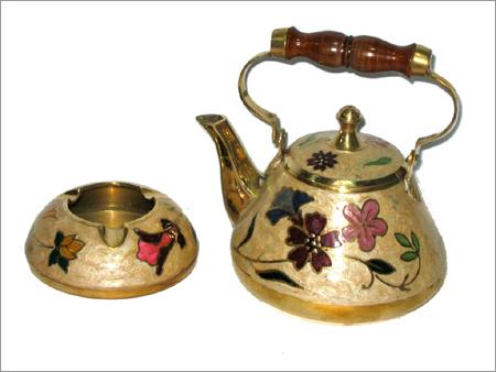 Kettle & Ashtray made of brass