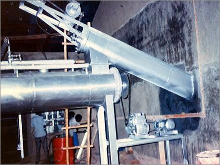 COOKER AND CONVEYOR