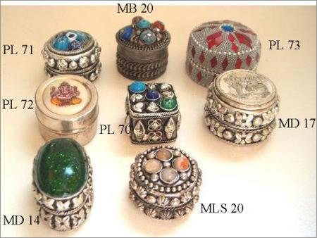 LAC & METAL PILL BOXES