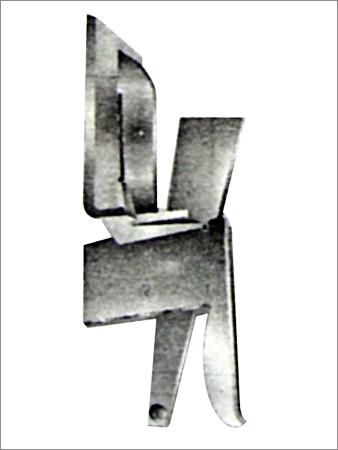 Endtoeboard bracket