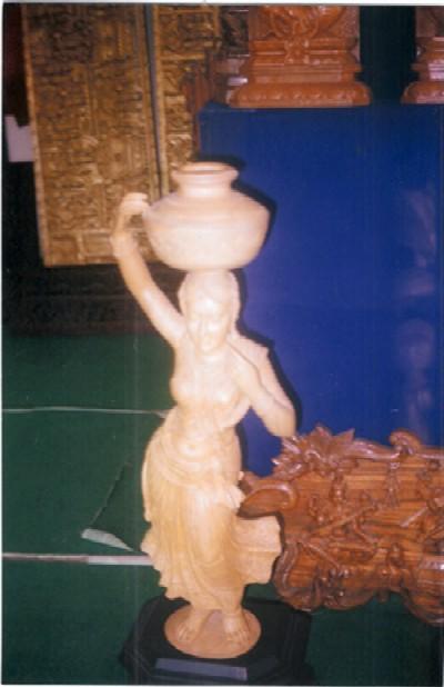 Carving statue