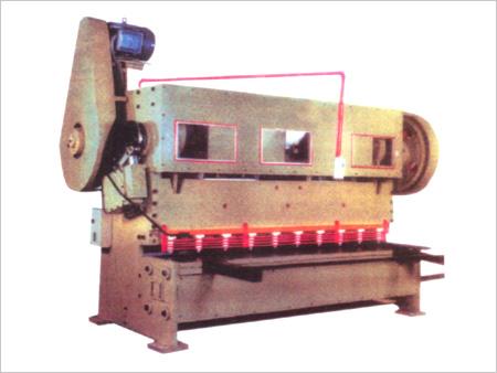 Over Crank Shearing machine