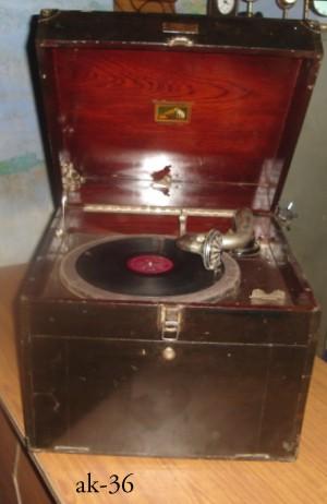 real antique gramophone
