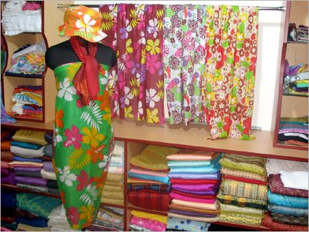 Scarves, Stoles, Pareos & Made-ups