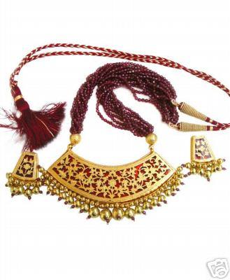 Artistic combination of glass & gold