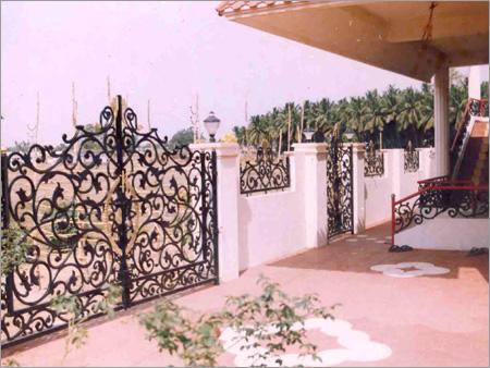 Gate