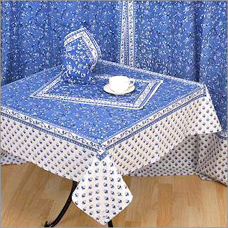 Table & Kitchen Textiles
