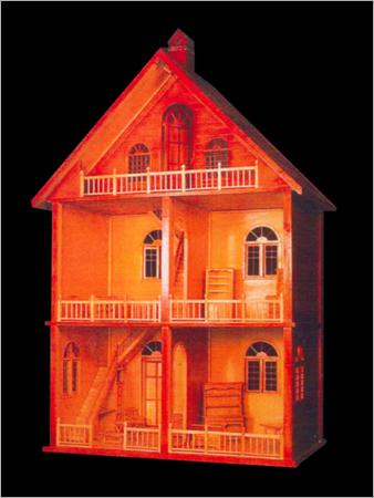 Queen Anne (For Barbie Dolls) 1:12 Scale