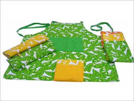 APRON, POT HOLDERS, MITTENS