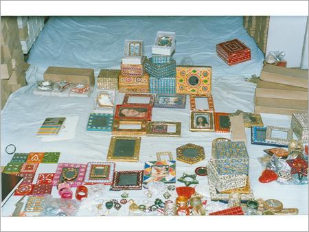 Lac Decorative Items