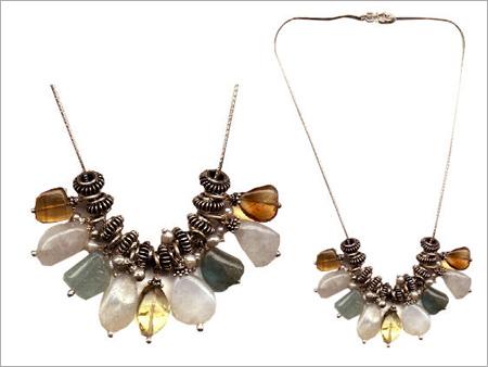 Silver zircon pipe link necklace