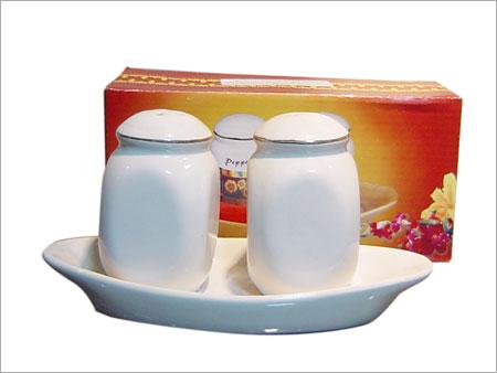 Salt & Pepper Holder