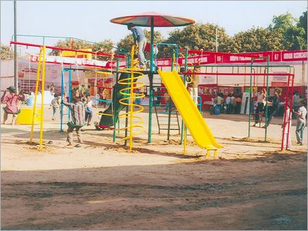Park Multiplay System Capacity: 2 Person