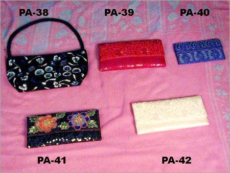 Hand-Bags--Handicraft