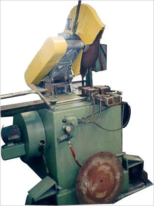 CUT-OFF MACHINES (FLYING SAW TYPE)