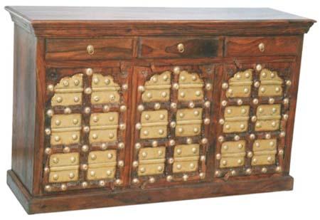 Side Board