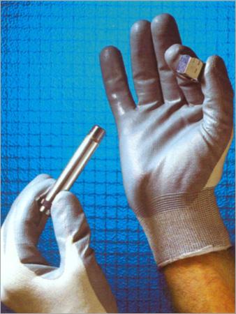 Nitrile Coating on Nylon Kniteed Gloves