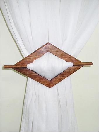 Wooden-tieback-3