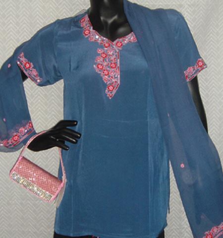 Hand Embroidered kurti with matching stole & purse