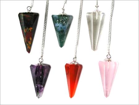 Six Faceted Pendulums with Chain