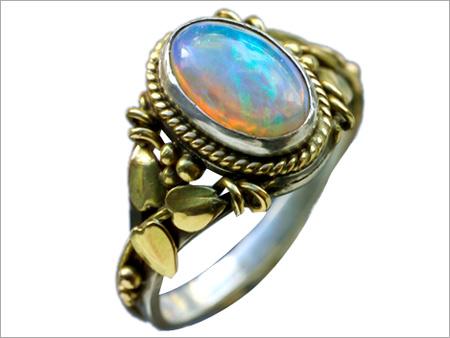Opal AC Gold Sil Ring M