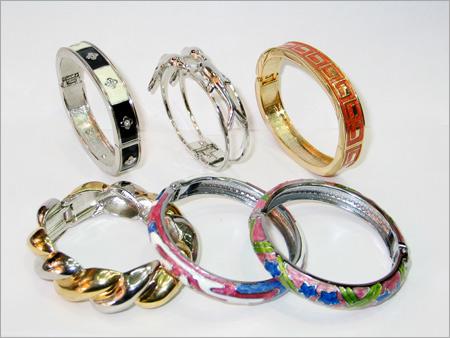 Artificial Metallic Kada