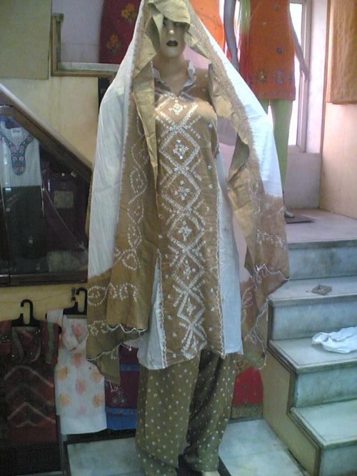 Readymade Glace Cotton Tie & Dye (Bandhni) Salwar Kameez - Cotton, Off-White, Bandhani Print | Mirror Work, Elegant Style, Comfortable Fit