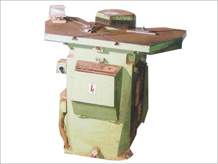 corner cutting machine