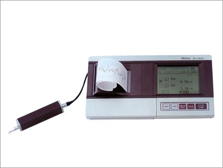 Portable surface roughness tester
