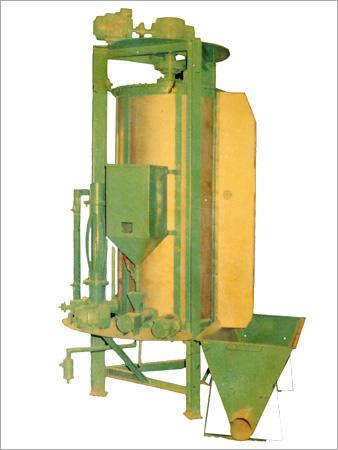Performing Moulding Machine