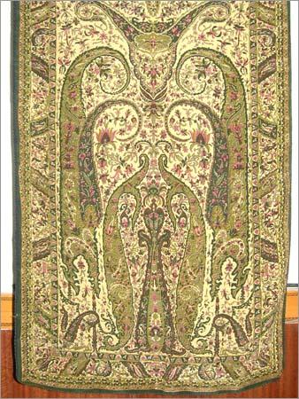 Scarves, Stoles, Pareos & Made Ups