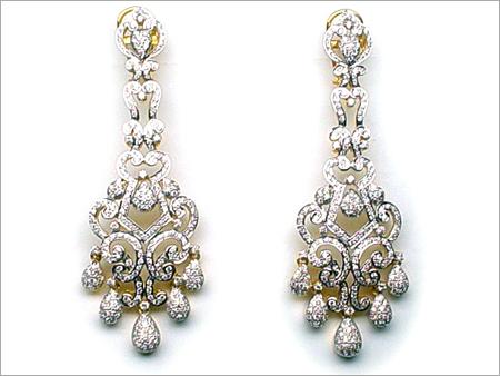 Gold / Diamond Earring